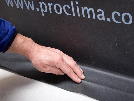 6b. Sealing to rough or mineral surfaces (e.g. floorboard)