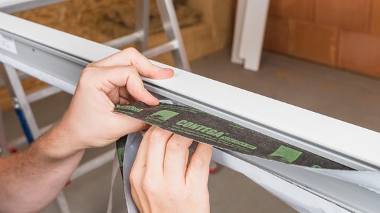 3. Stick to the head of the frame